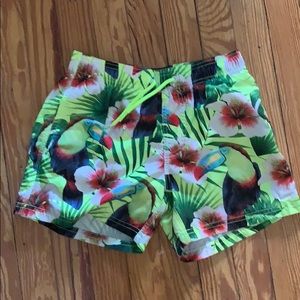 SUNDEK BOYS SIZE 12 SWIM SHORTS